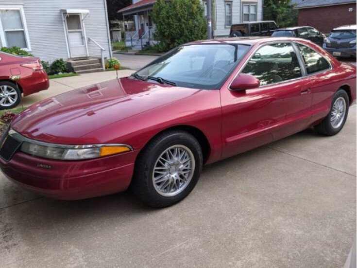 Photo for 1995 Lincoln Mark VIII